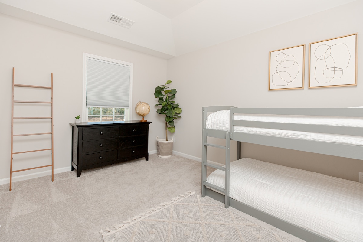 Dormitorio 4 con dos camas individuales en litera