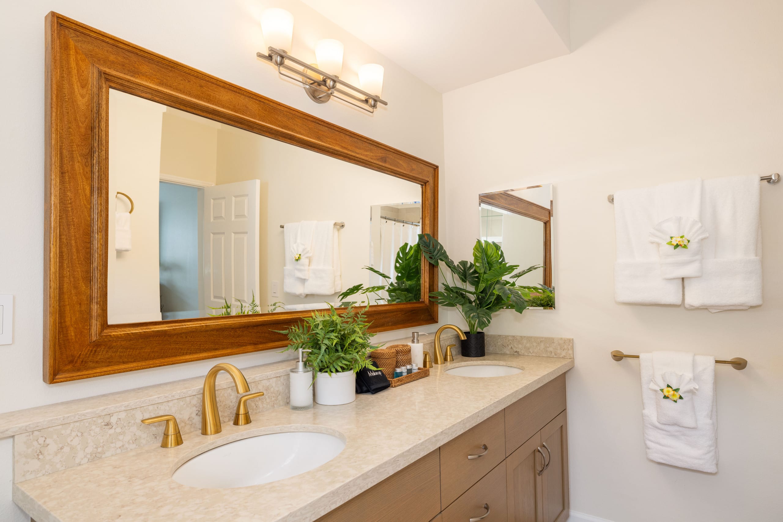 Home in Waianae · ★4.98 · 4 bedrooms · 5 beds · 2.5 private baths - Image 76