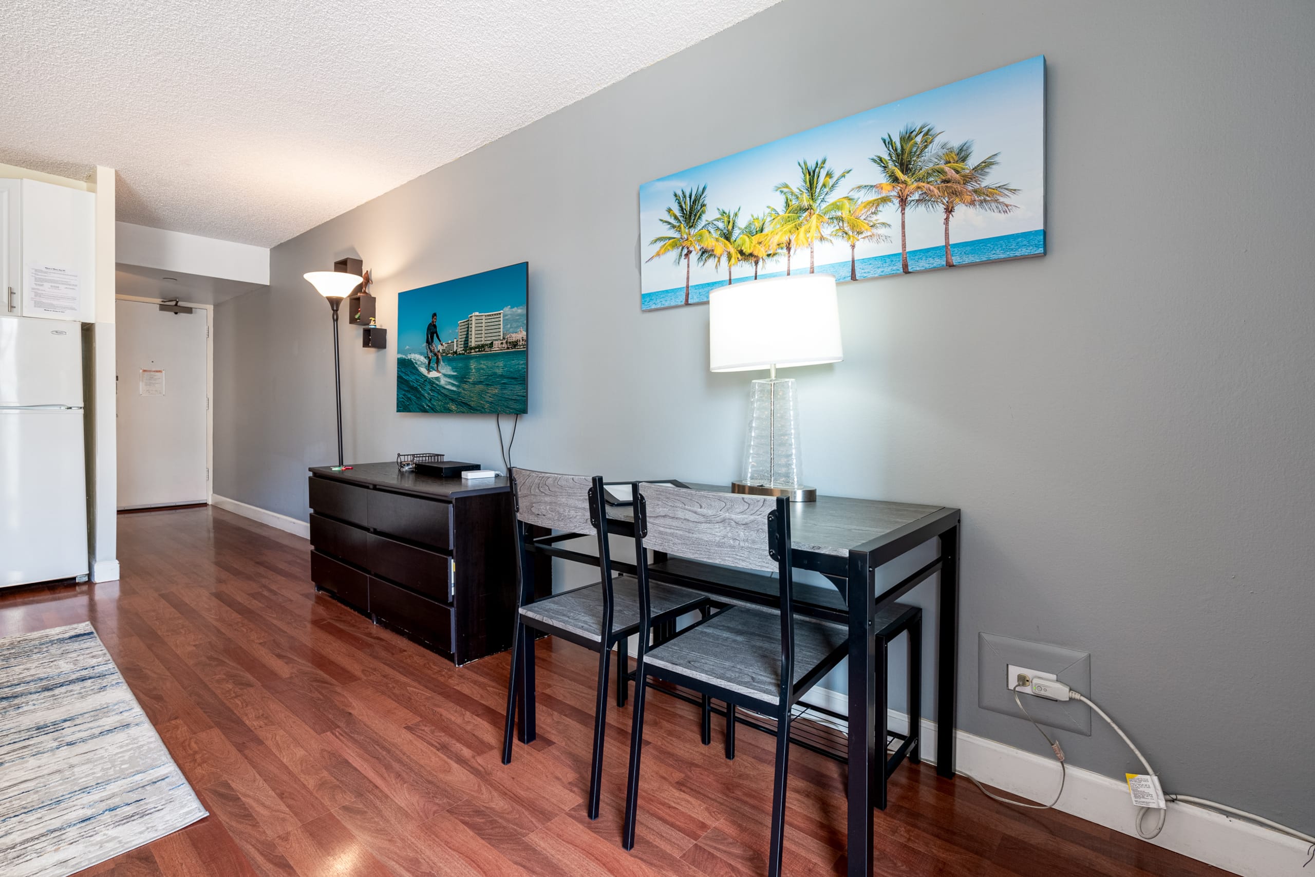 Cozy Studio In Heart Of Waikiki - Free Parking - Image 3