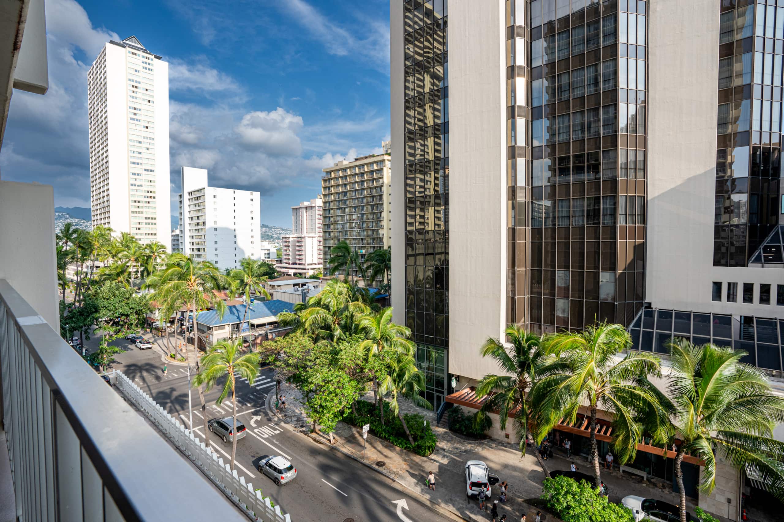 Cozy Studio In Heart Of Waikiki - Free Parking - Image 14