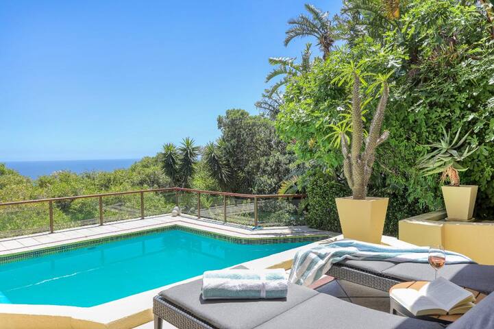 Villa Sol Camps Bay – Family Villa with 360 views gallery image 4