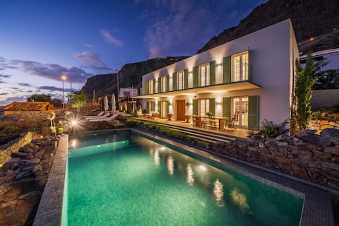 Imóvel de sucesso: Quinta Marefe - On the stunning west coast em Paul Do Mar