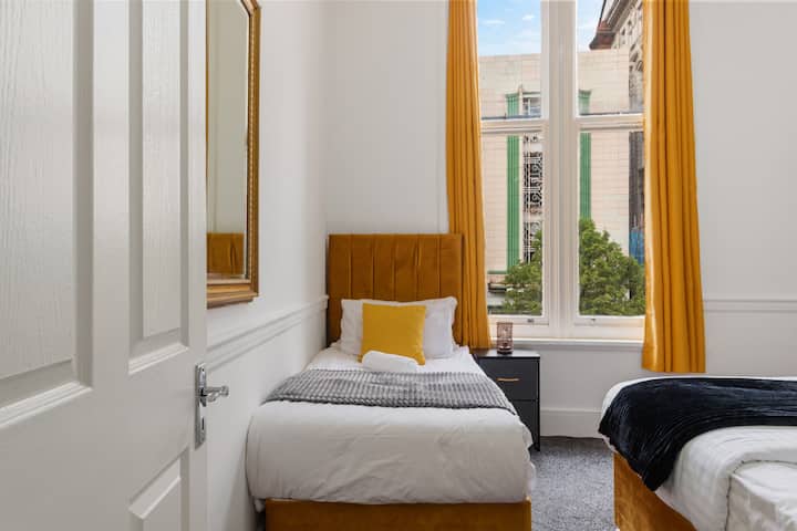 Flat 3, Gilbert Court W1C 2JX - No Watermark -15