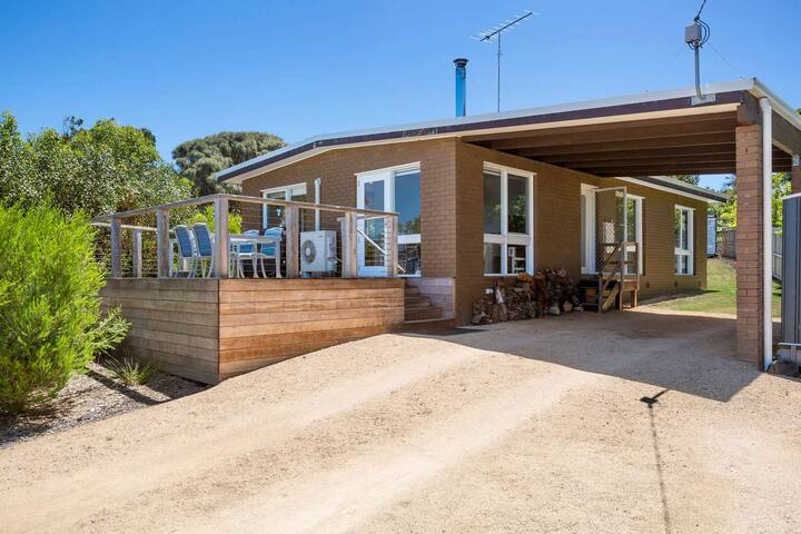 Sunni on Seventh gallery image 3