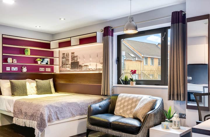 Studio For 2 Near Central Leeds, Free Breakfast - Leeds