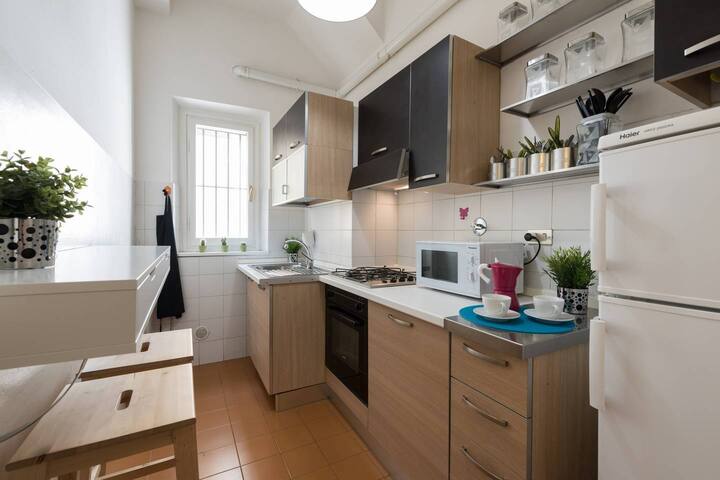 Cavour 28 gallery image 4