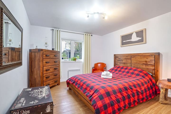 Chambre principale - Lit queen