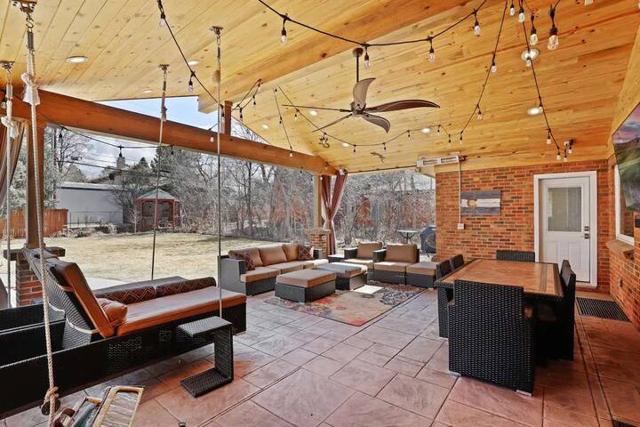 Hot Tub, Firepit, Backyard Oasis- Pet Friendly! gallery image 2