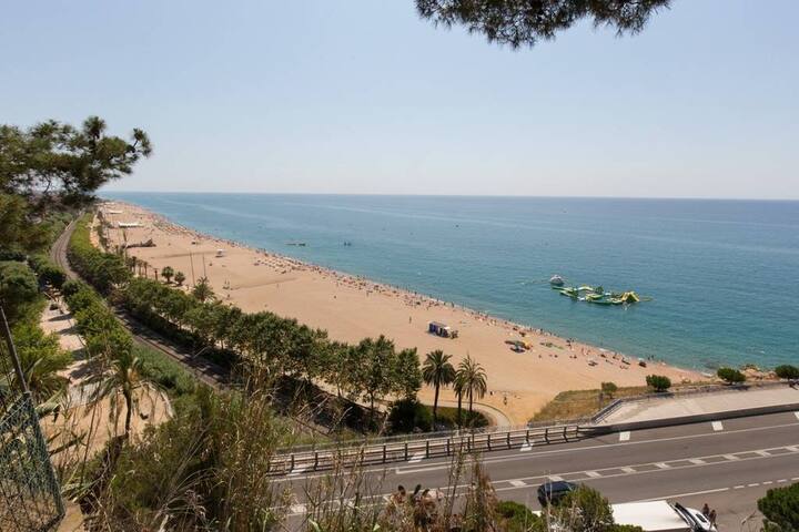 Camping El Far managed Airbnb listing 2