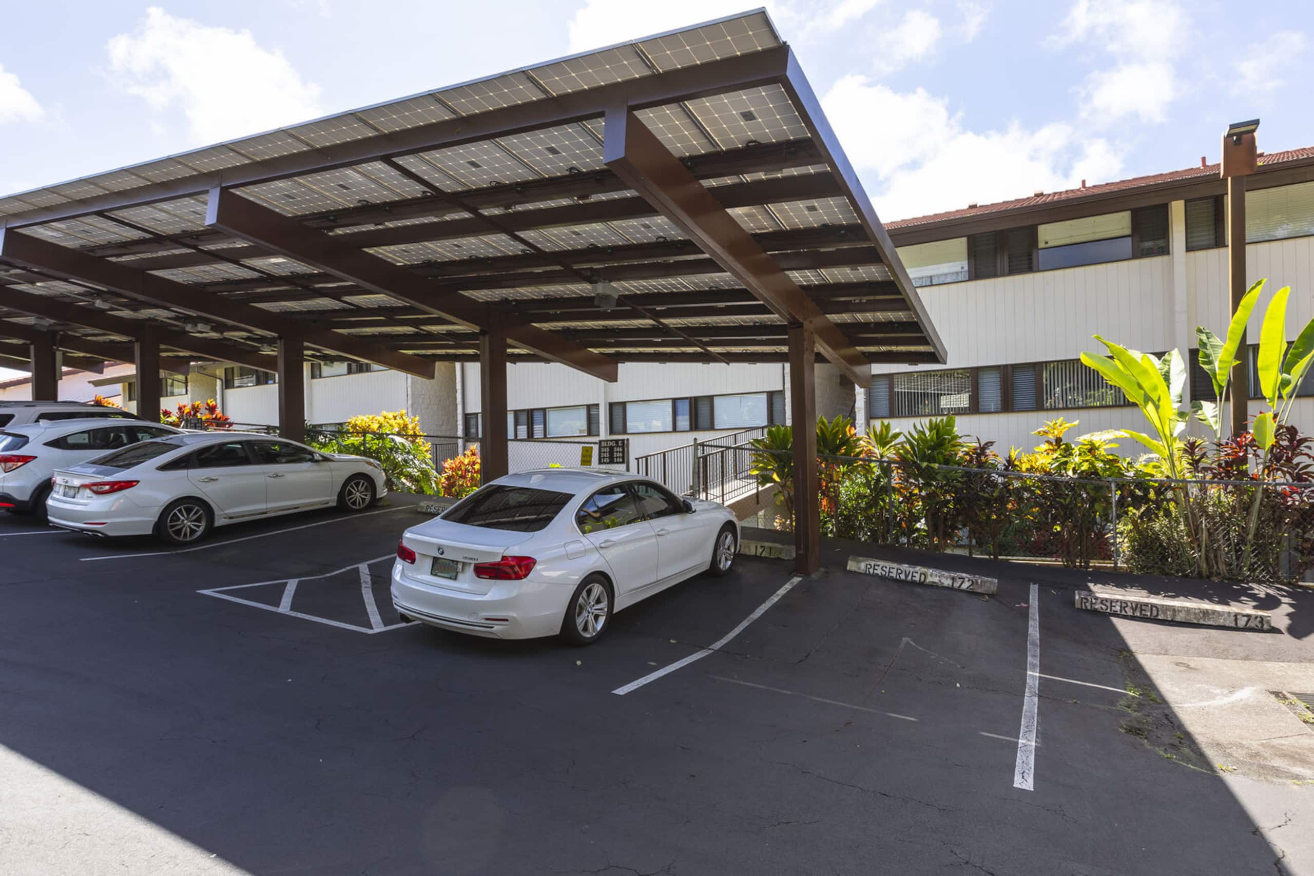 Condo in Holualoa · ★4.9 · 2 bedrooms · 3 beds · 2 private baths - Image 16