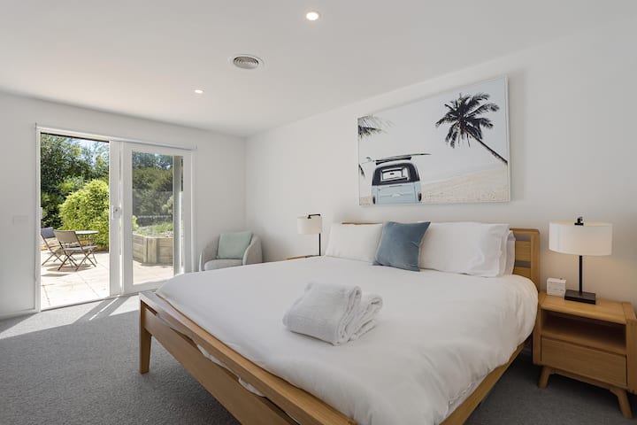 Спалня 4: 1 x KB, телевизор