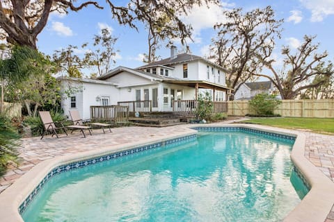 4 Bedroom Historic House, Pool, Downtown Dade City