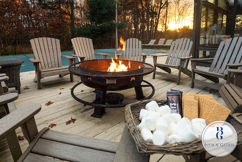 The Poolside Escape | Hot Tub | Arcade | Ping Pong