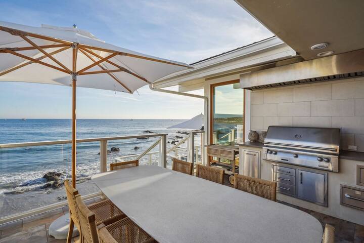 The Getaway Oceanfront Villa in Malibu gallery image 2