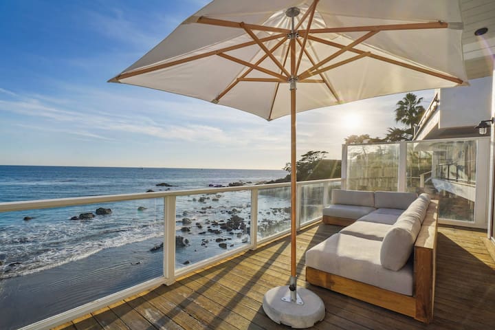 The Getaway Oceanfront Villa in Malibu gallery image 3