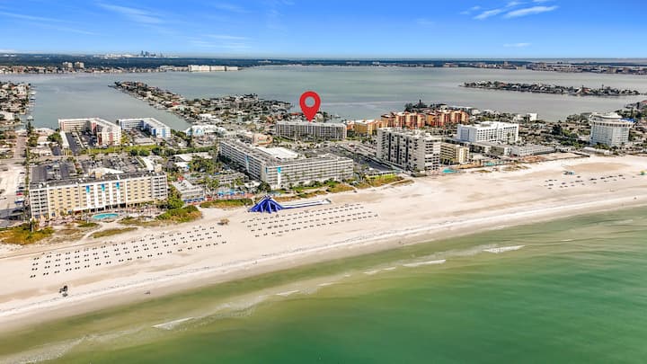 Frente Al Mar, Recientemente Renovado Y Redecorado, Estacionamiento Gratuito, Wifi Y Pesca - St. Pete Beach, FL