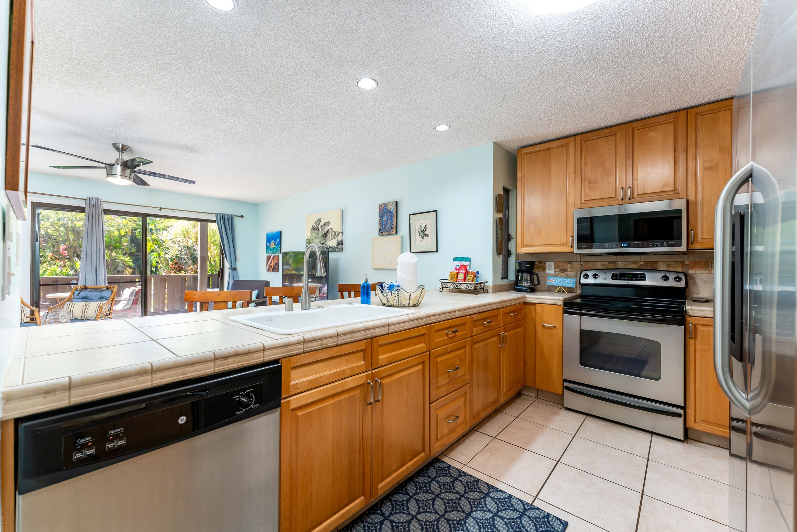 Condo in Kihei · ★4.59 · 1 bedroom · 2 beds · 1 bath - Image 6