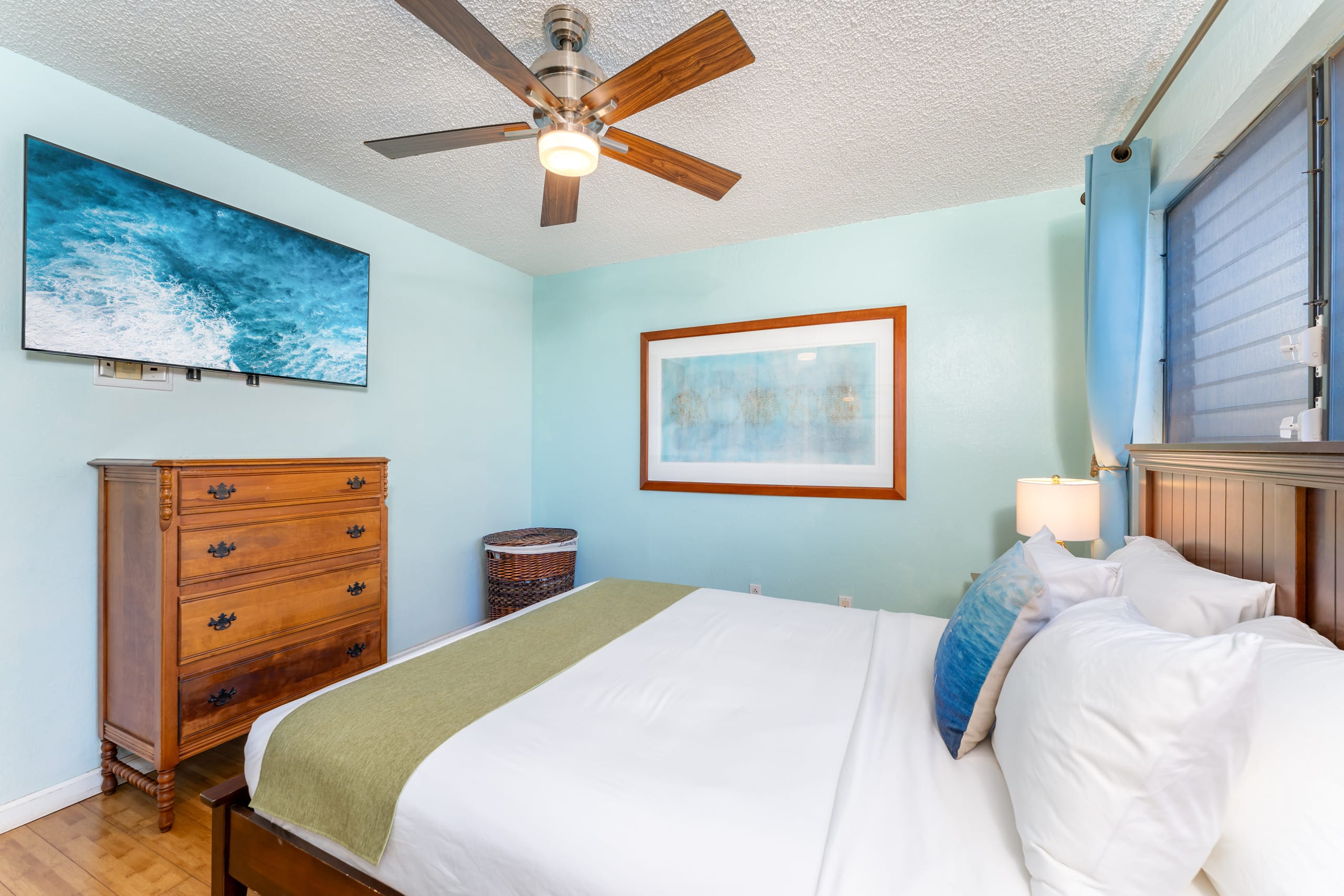 Condo in Kihei · ★4.59 · 1 bedroom · 2 beds · 1 bath - Image 13
