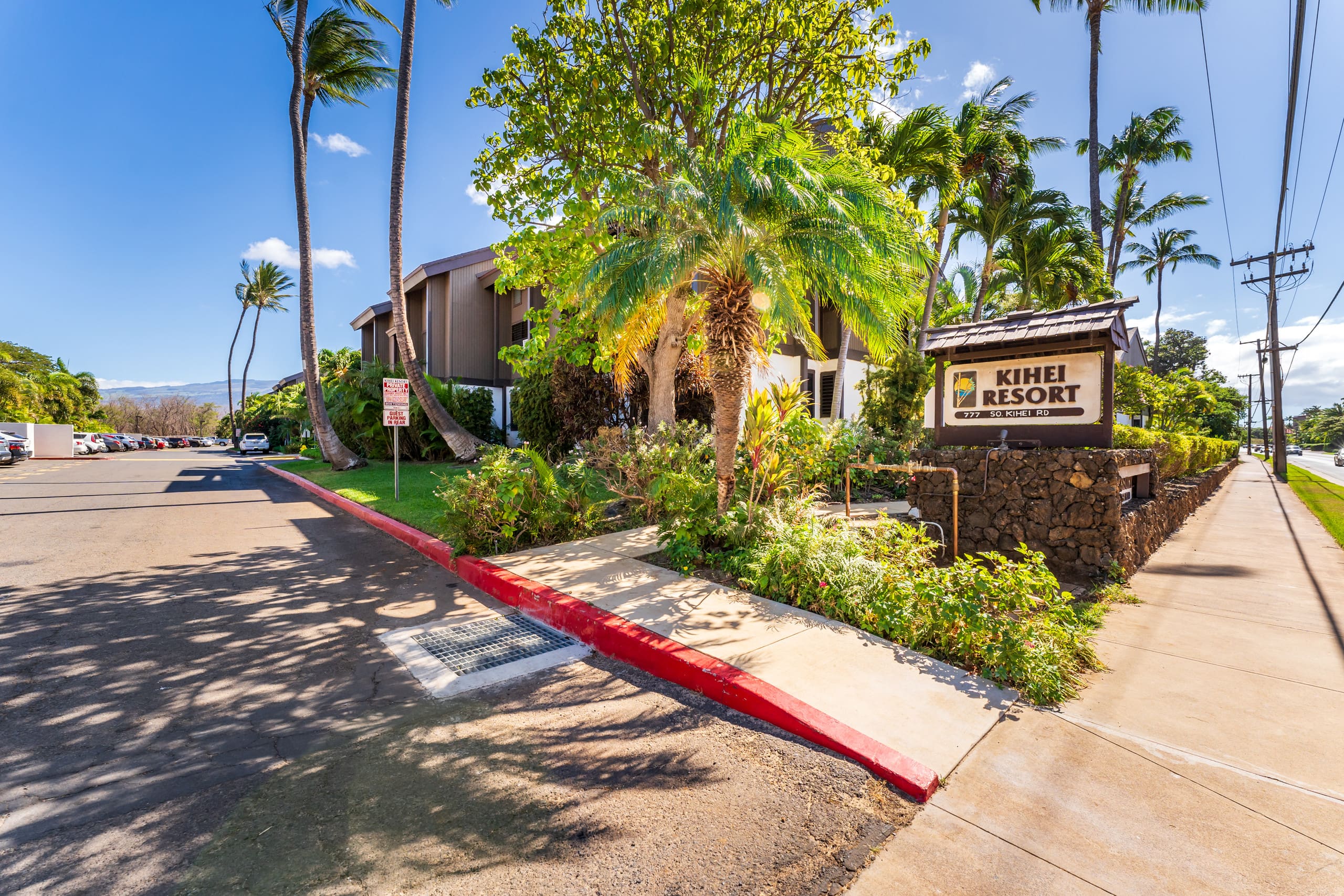 Condo in Kihei · ★4.59 · 1 bedroom · 2 beds · 1 bath - Image 25