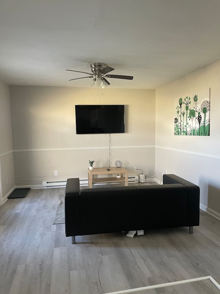 (A)2bed Duplex Apartment Close To The Beach - Norfolk, VA