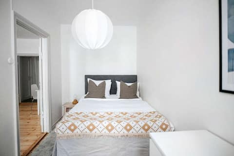 Top Airbnb: Beautiful one bedroom flat in central Old Town in Stockholms