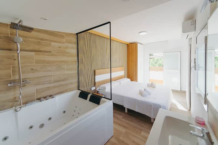 Duplex With Jacuzzi And Terrace Near Beach - Platja d'Aro