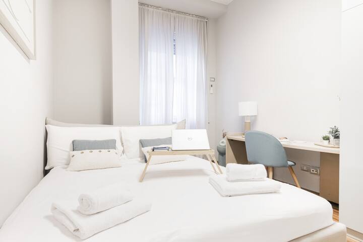 Easylife – Elegant apartment 3 mins from Duomo gallery image 5