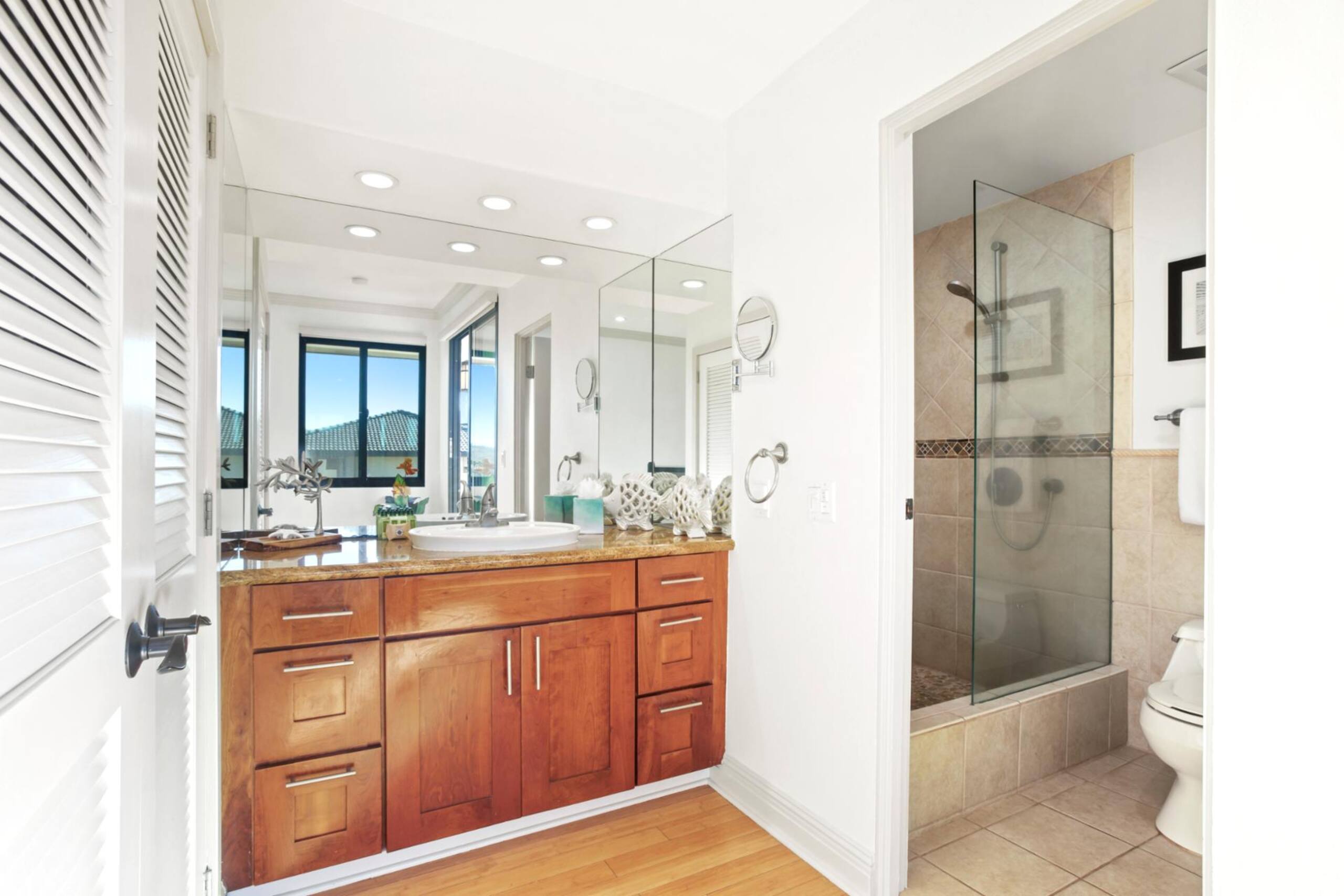 Condo in Lahaina · ★4.33 · 1 bedroom · 2 beds · 2 baths - Image 38