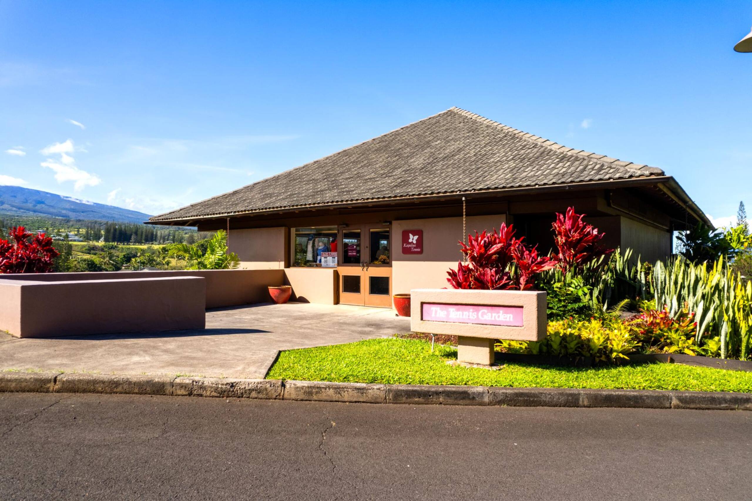 Condo in Lahaina · ★4.33 · 1 bedroom · 2 beds · 2 baths - Image 26