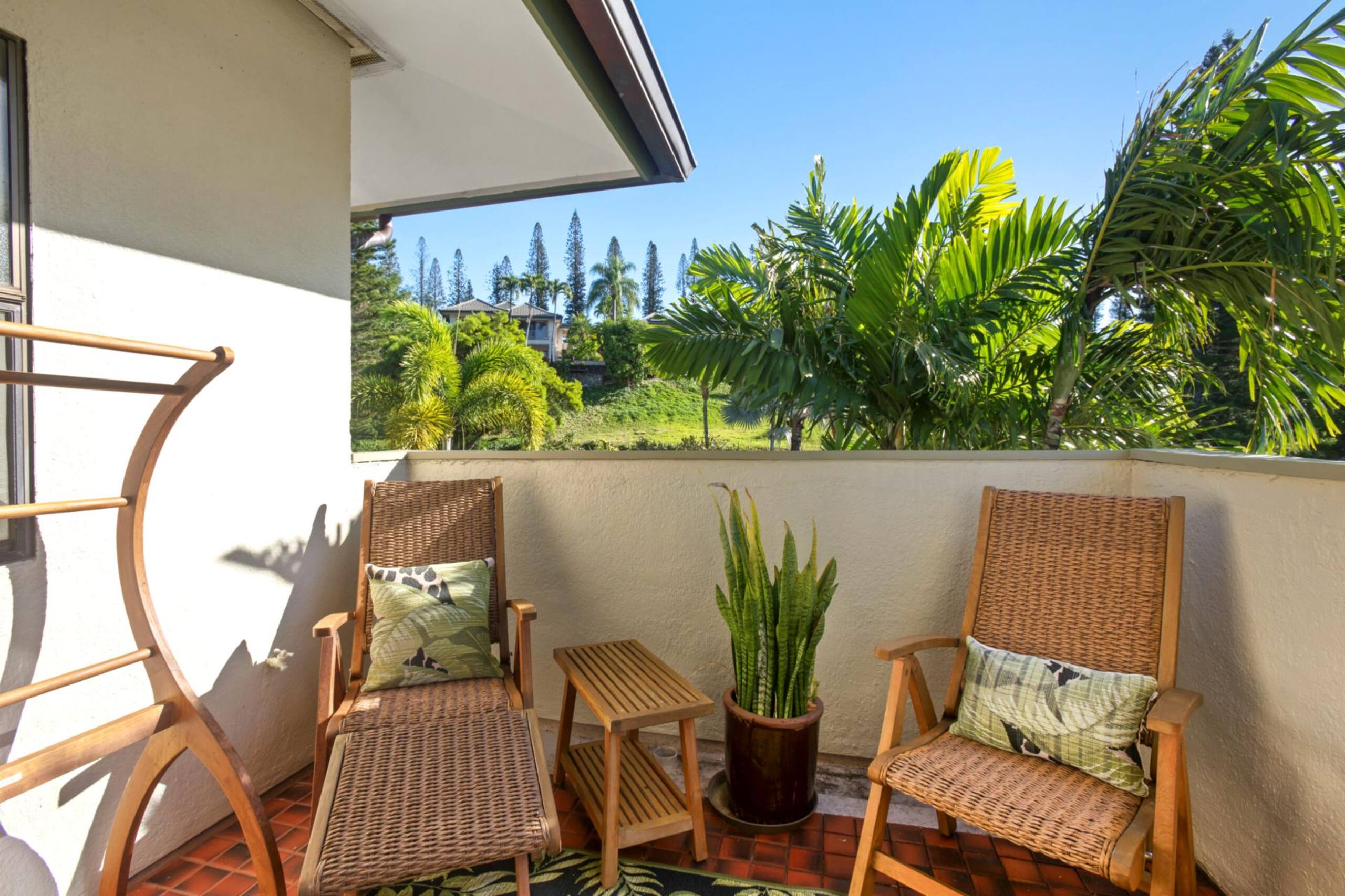 Condo in Lahaina · ★4.33 · 1 bedroom · 2 beds · 2 baths - Image 36