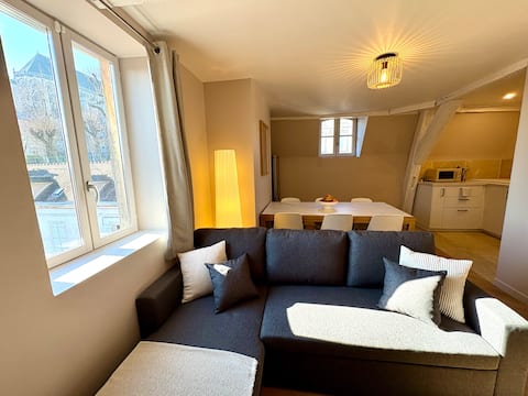 Popular Airbnb listing: The Quays Cocoon in Auxerre
