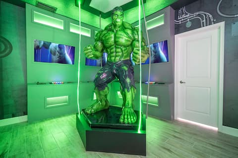 15BR Pool Villa w/Game Room – 5824