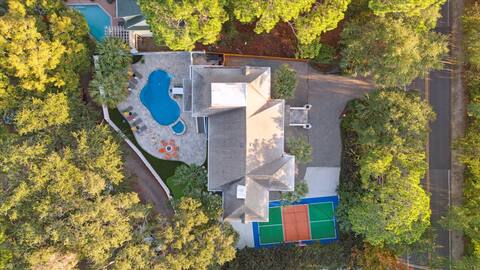Golf Sim~Pickleball~Theater~Sauna~Games~Sleeps 24