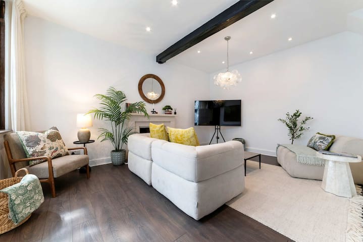 Stunning Kensington Townhouse