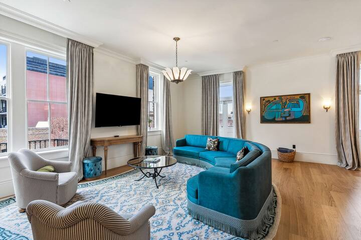 Hotel Perle: 6 Bedroom Suite With Pool View gallery image 5