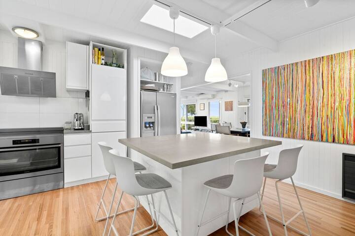 Sunrise on William gallery image 5