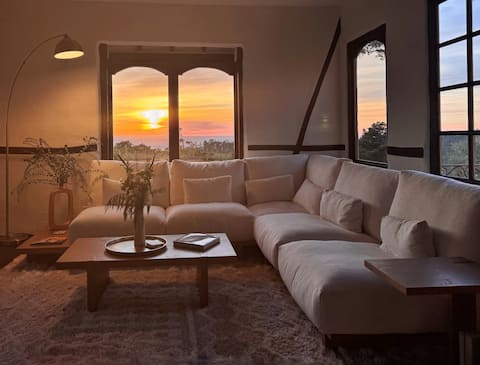 Solis & Sea Villa: 4br 4ba w Panoramic Ocean Views