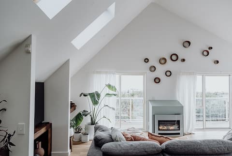 Little Sailor's Catch - Boutique Beachfront for 4