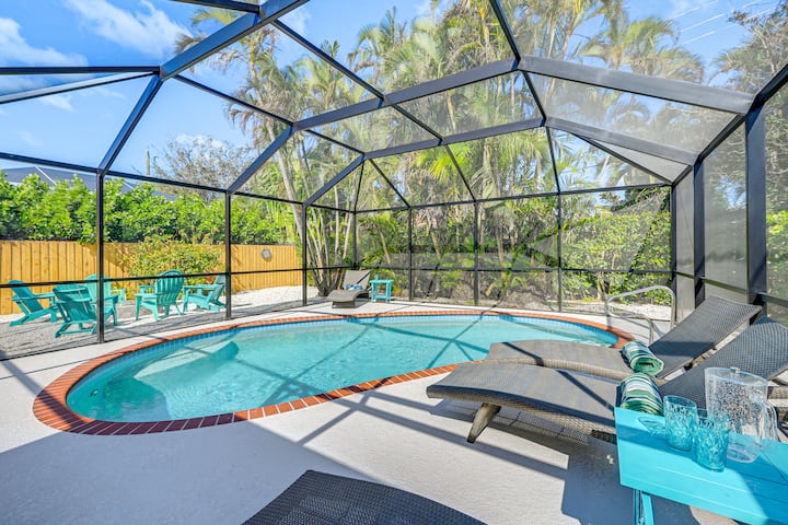 1 Mi To Beach: Naples Home W/ Pool & Fire Pit - Vineyards, FL