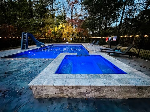 Sweet Tea & Serenity * Pool + Hot Tub * Fire Pit *