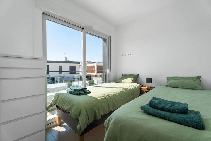 საძინებელი 1