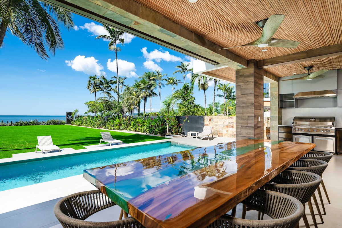 Beachfront Villa | Private Pool & Daily Breakfast