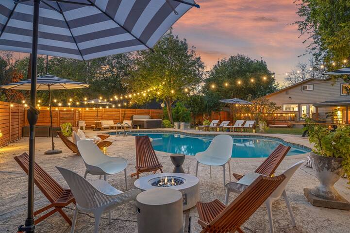 Casa Pájaro | Hot Tub | Karaoke | Sleeps 16+ gallery image 2