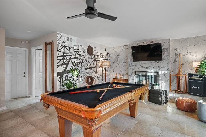 Casa Pájaro | Hot Tub | Karaoke | Sleeps 16+ gallery image 5