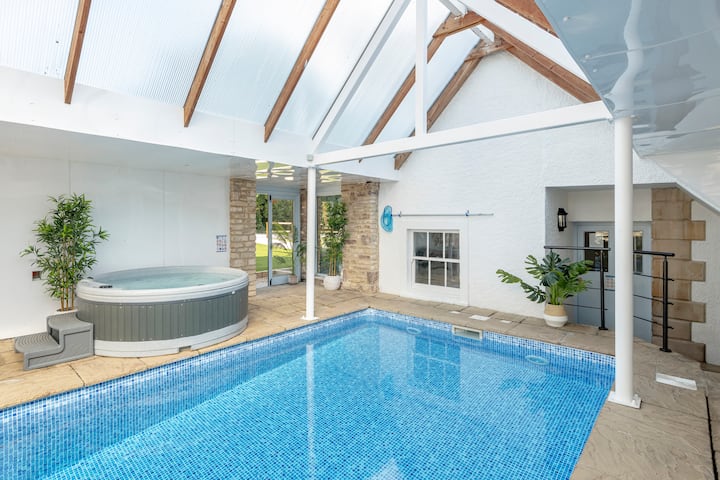 Wordsworth - Cotswolds Retreat With Pool & Hot Tub - Castle Combe