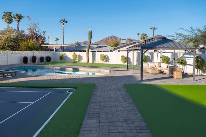The Hideaway Pickleball by HomeSlice Stays
