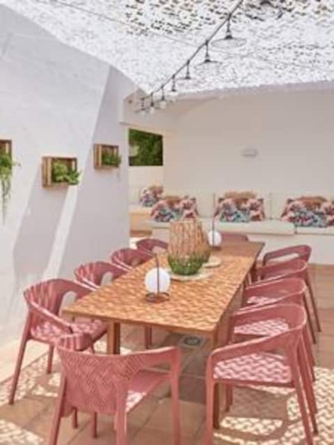 Walk To Ushuaïa, Hi & Beach 6BR Pool Villa Short