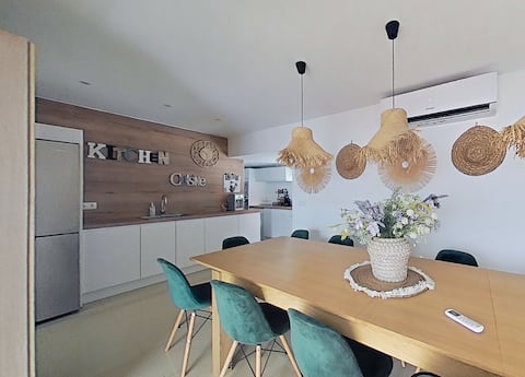 Villa Playa den Bossa - 6BR - Walk To Hi & Ushuaia