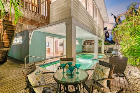 Luna Sea | Anna Maria Luxury Home Steps to Beach!