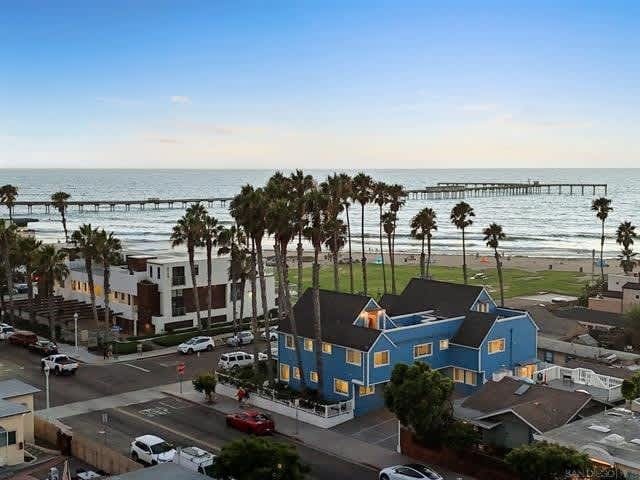 Big Blue #3-Ocean Beach Modern Home by Sand+Views